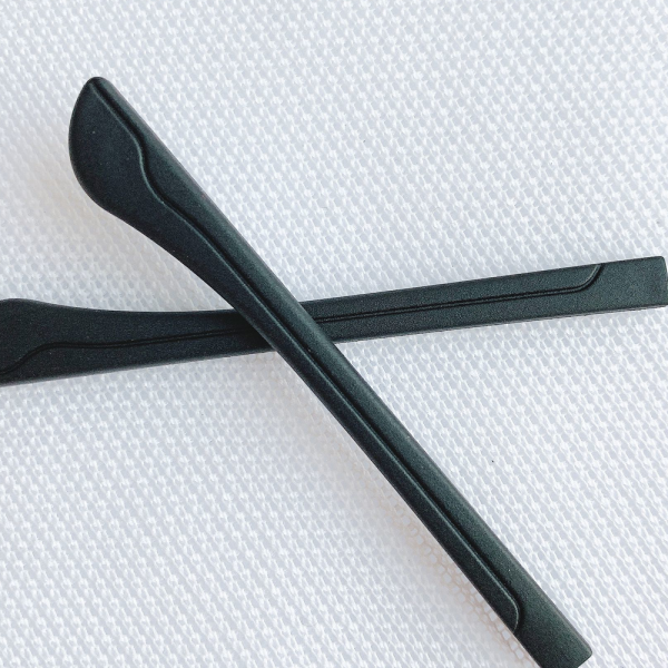 Phụ kiện kính, đầu chân đuôi kính, đầu cao su, đầu phẳng, đầu gọng kim loại, đầu lỗ cách nhau 2mm